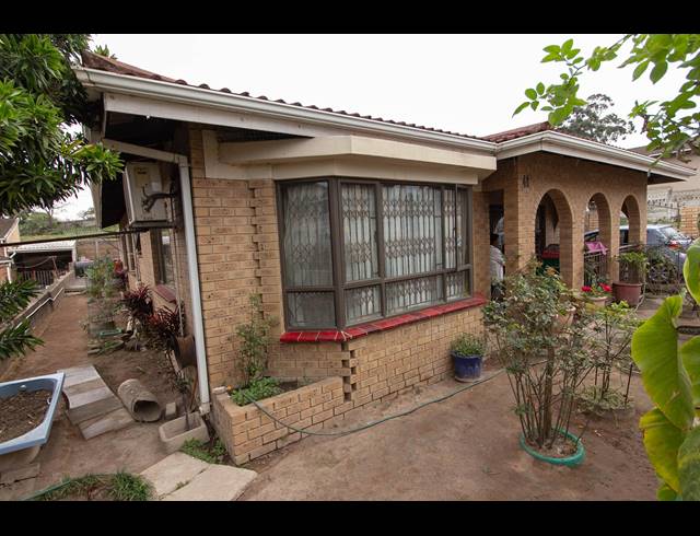 3 BEDROOM HOUSE FOR SALE IN WESTCLIFF